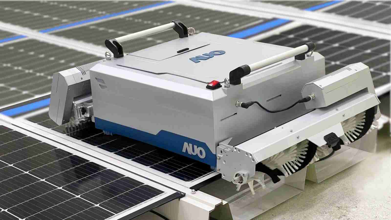 银河集团致力EPC场域技术升级，，，导入清洁机器人搭配传感器与AI数据分析，，大幅减少维运成本